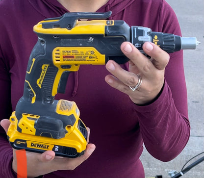 DEWALT 20V Brushless Drywall Screw Gun with Battery and Charger