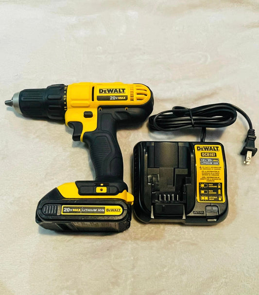 DEWALT 20V 1/2 in. Drill/Driver with Battery and Charger